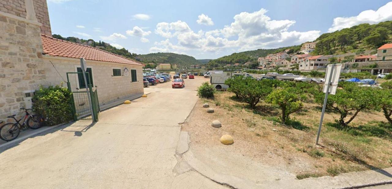 Apartments Jaksic Postira Exterior foto